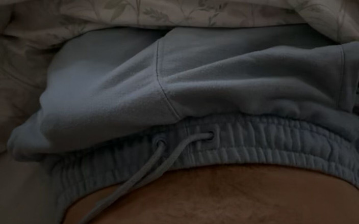 Uncut9xxx: Великий необрізаний член розкривається