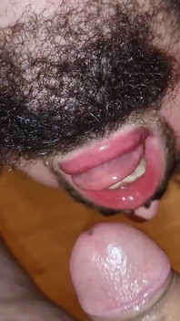 Gordos Peludos Se Chupan Las Pollas Y Se Corren La Cara