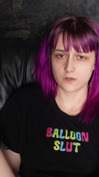 Alice Bean Orgasme: Une Fille Bizarre Se Branle