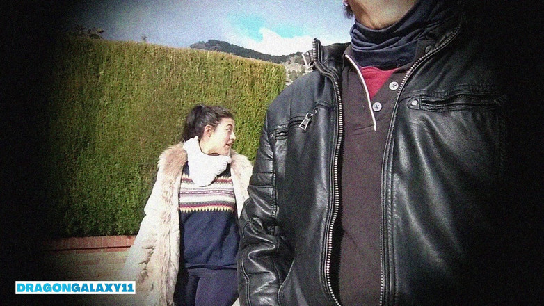 DragonGalaxy11: Moje nevlastní sestra a já děláme obscénní věci na ulici...