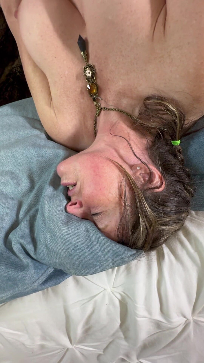 Bonewizzard69: Sexig benmaiden är utsökt