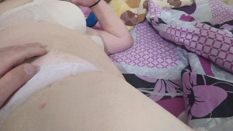 Teen and Milf Female Sex: Chcę przelecieć moją żonę w łóżku