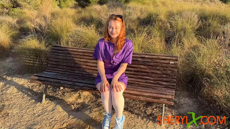 Sheryl X Sinclair: 내 최고의 야외 오줌 모음집