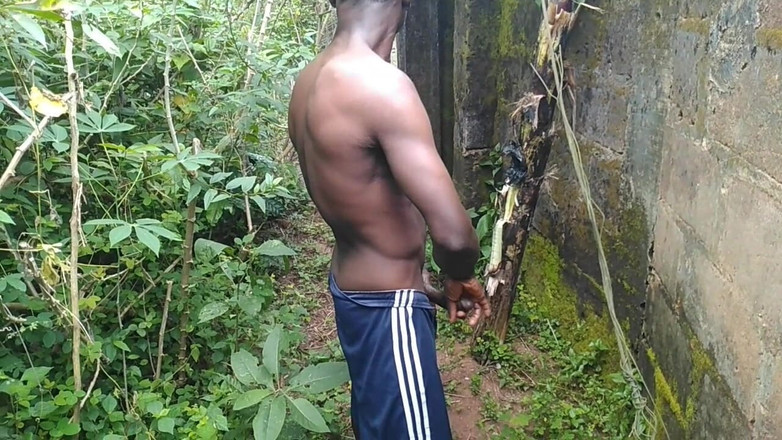 Moviesporn1: Gorąca mastrurbacja na zewnątrz