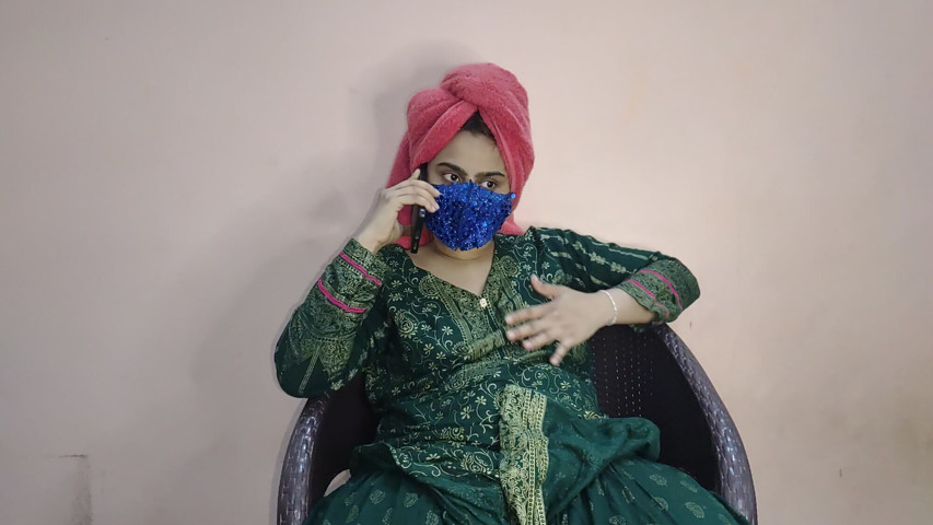 Desi Horny Beautiful Bhabi Masturbating-hindi Audio (Hira butt) Desi Horny Beautiful Bhabi Masturbating-hindi Audio (Hira butt)