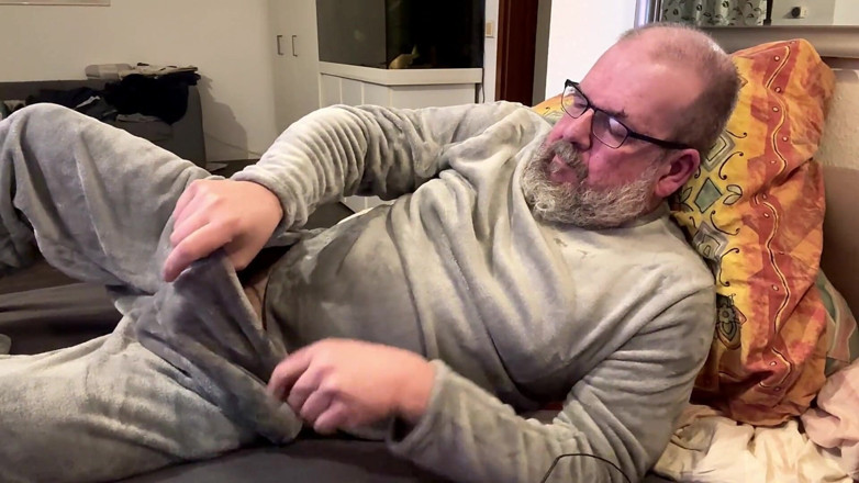 Qualzucht: Nuovi pigiami coccolosi, mega orgasmo!