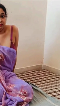 สาวแต่งงานใหม่ หีแน่นโดนพี่ชายต่างมารดาเย็ดภาษาฮินดี
