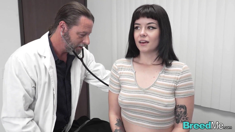 BreedMe: Sexy Lesbian Nova Vixen's Amazing Creampie