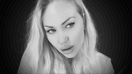 Goddess Misha Goldy: Hooked on My Lips and Smoking Control