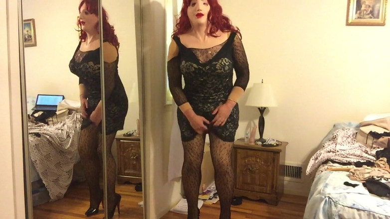 Deanna Doll: Deanna CD Doll tira roupa até bodystocking preto