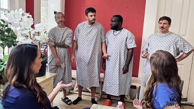 Sexy Nurse Jenn: Připojili byste se k našemu zdravotnickému týmu?