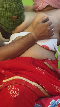 Hete sexy Indische Bhabhi neukt hard met vriendje alleen op de kamer