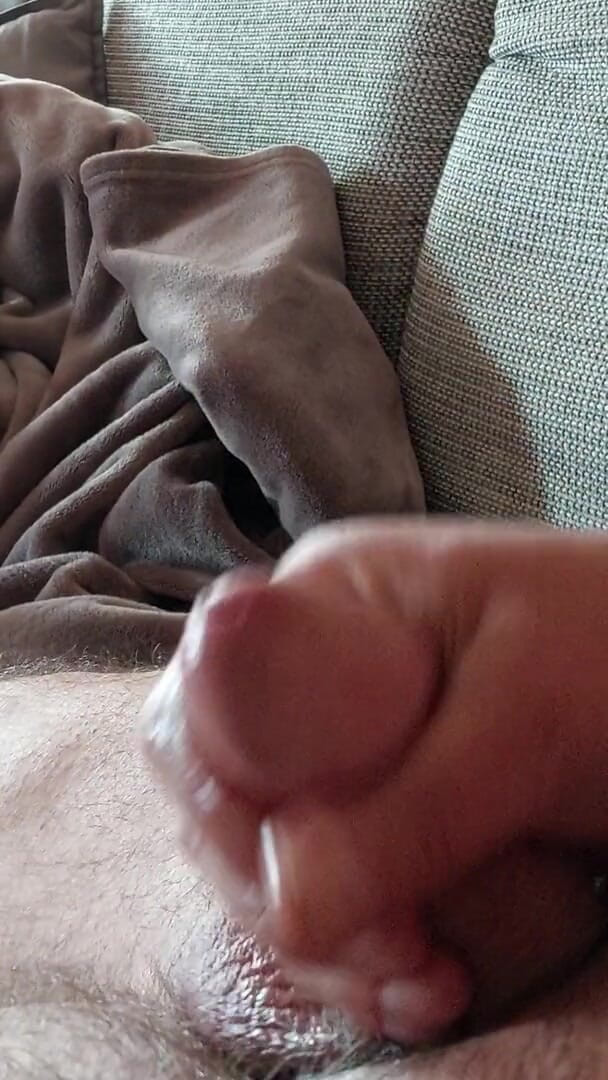Leckerli67: Dildo cumshot