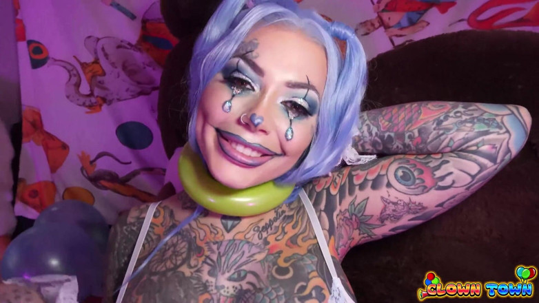 Nasty Sluts Studios: Clown Town Ep.4: สาวเซ็กซี่ Tiger Lilly โดนครีมพายและน้ำเงี่ยนพุ่งเข้าไป