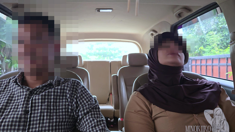 Minokiiko: Hijab Student Asks Her Sugar Daddy to Buy a New...