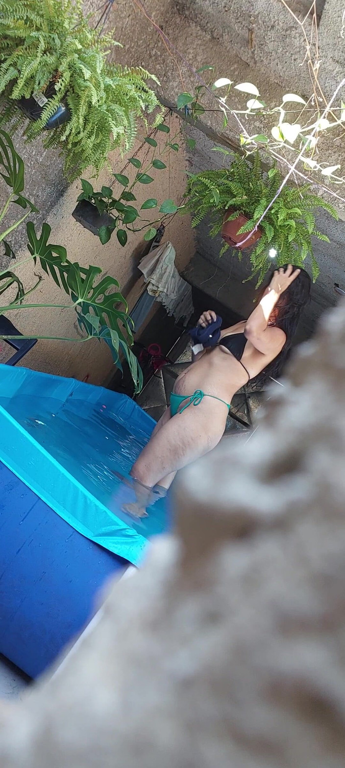 Renatinharj: Vanessinha Sees Me Watching Her and Throws Her Clothes at...