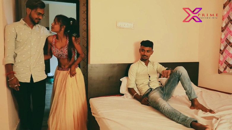 Indian Erotica: Seks threesome india terpanas dengan gadis cantik