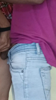 숙제를 하지 않아 선생님에게 따먹히는 마을 학교 소녀