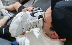 GayKinkCouple: 分享耐克 Air Max 运动鞋 2