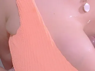 LilyKoti: Hands Free Cum on Tits! Tittyfuck in a Sports Bra -...