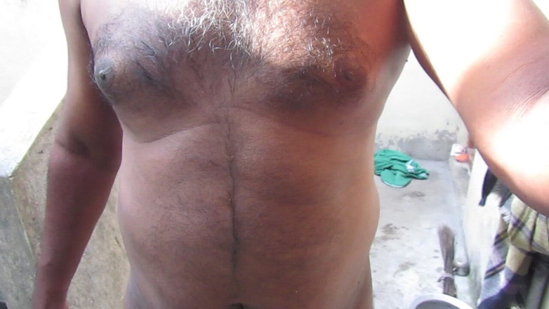 Tamil x cock: Pertunjukan bugil pria hot lagi kencing