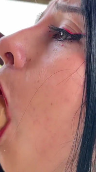 Chci tě vidět, jak mi šukáš do krku dildem - deepthroat, throatpie