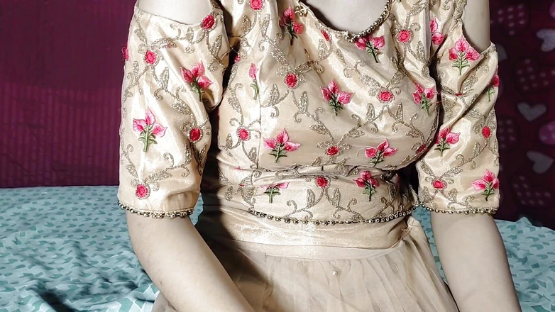 KavitaBhabhi: 결혼 전에도 할인을 포기하기로 동의함