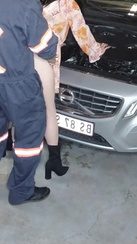 我 M Mechanic 为汽车和女性服务