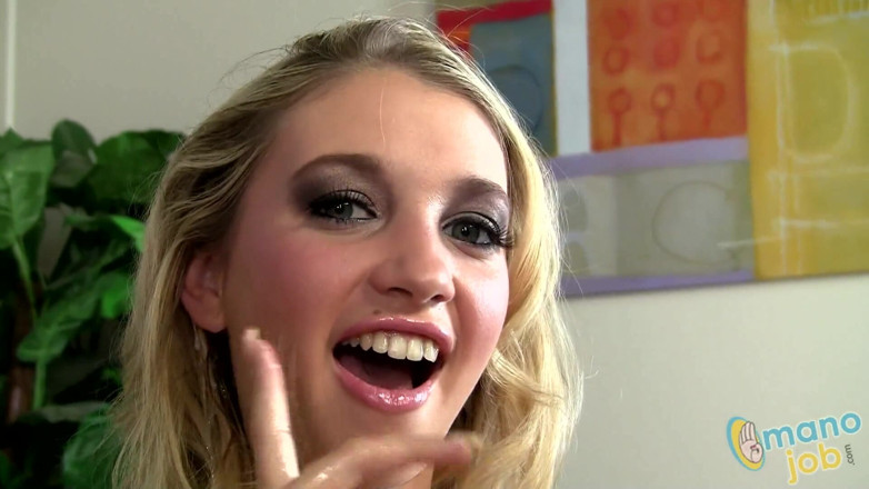 Mano Job: Tiny blonde Slovakian babe Mina jerks huge dick for huge...
