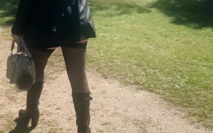 Lady Oups: Lady Oups Flashing in Leather Mini Skirt and Stockings