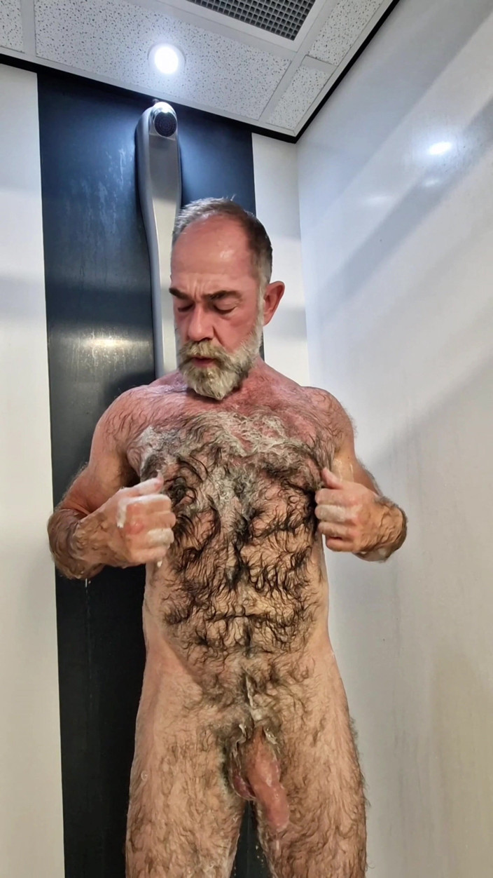 Jack van Dean: Hairy Jack Taking a Shower