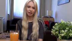 Watch Dirty Movies: O studentă sexy are nevoie de bani - Interviu