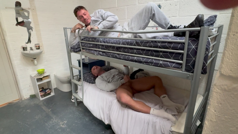 Troy White UK: Straight Lad Gets Quick Blowjob From Cell Mate