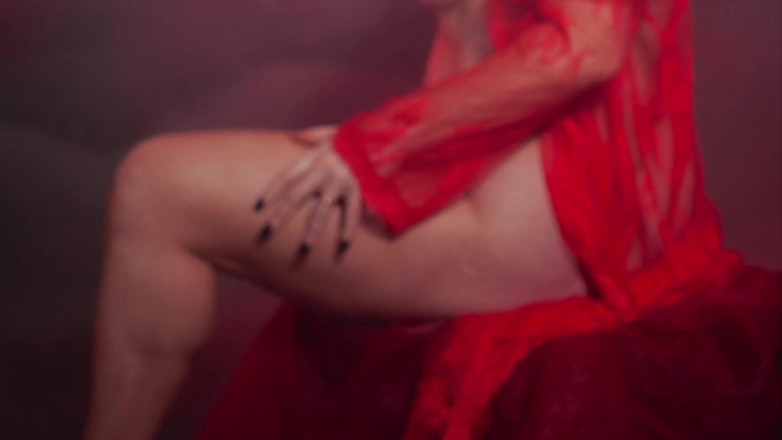 Kylie Britain Adventures: Tease me, please me