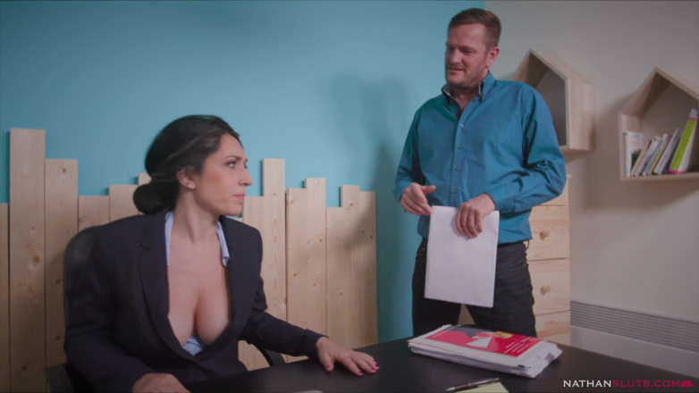 Nathansluts: Hung ian scott ngentot pantat bahenol manajer pantat montoknya eloa...
