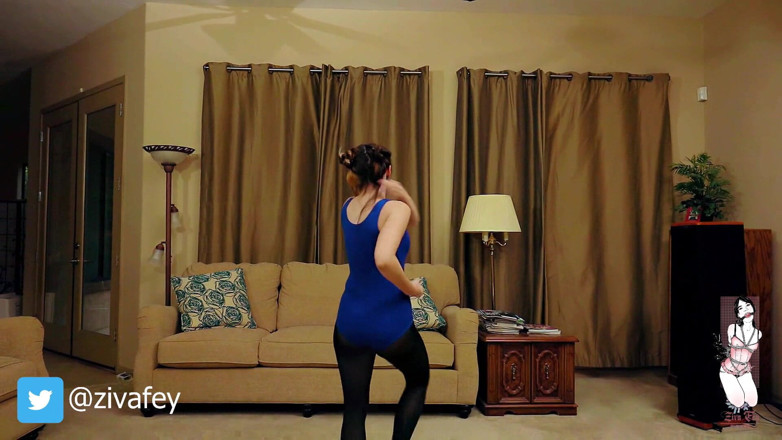 Ziva Fey: Ziva Fey - Tai Chi demonstration