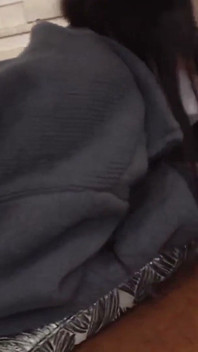 Drobná kráska potěší starší muže v sheer nurse cosplay a surový sex - část 1