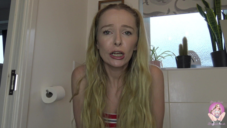 Brea Rose: Masturbati nel mio culo sporco