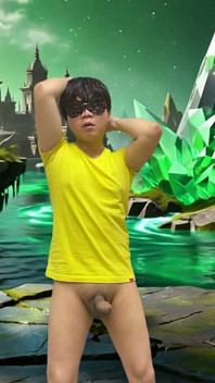 캠핑 여행에 지루해하고 불로 서로 새로운 것을 시도하기로 결정한 스트레이트 대학 친구들