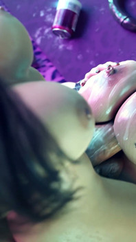 Meredith Stout - Cyberpunk Futanari Titfuck & Anální creampie (3D animace)