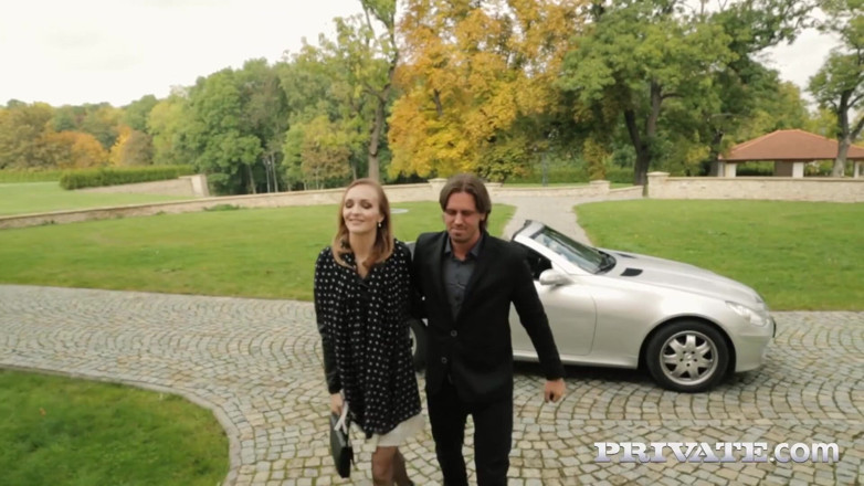 Private.com: Belle Claire reitet ihren hengst wie ein wildes tier
