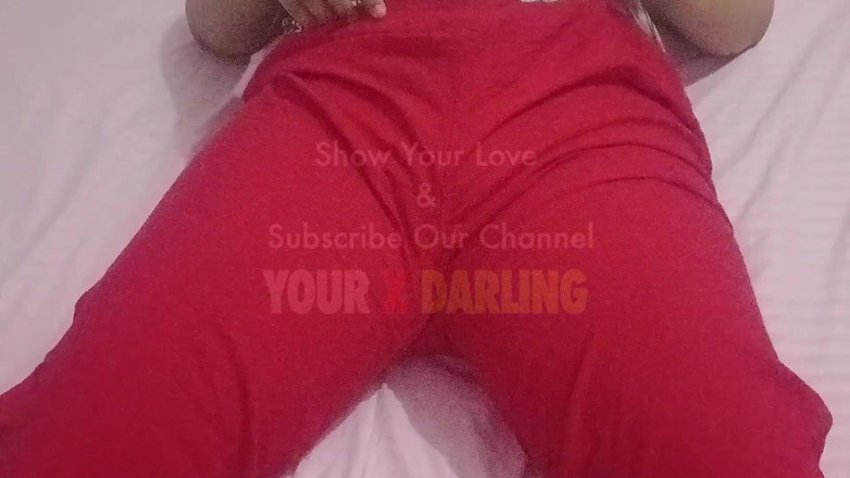 Jony Darling: Bhabhi w czerwonym palcowaniu i kobiecy wytrysk