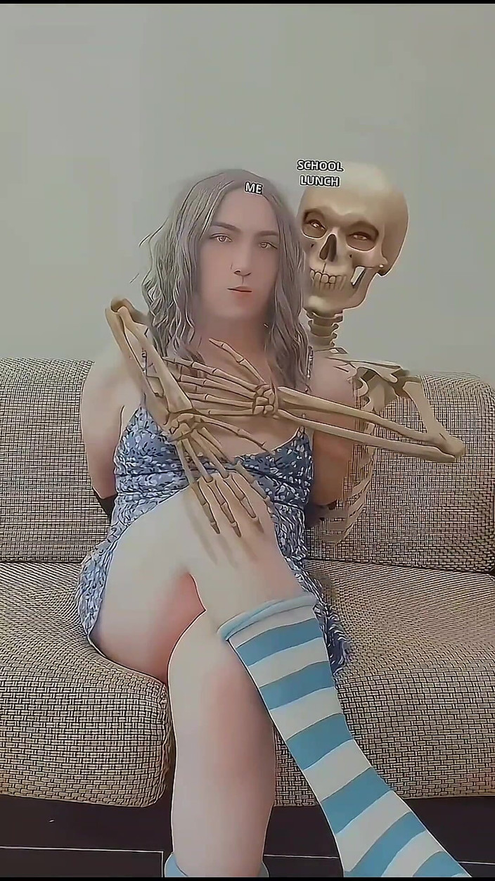 Kitty_Cross: 찐 유혹: 크로스드레서 Kitty의 쇼츠 컬렉션에서 가장 핫한 순간을 선사합니다.