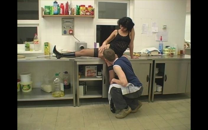 EroticPlanet XXX: Perverze - Epizoda #02