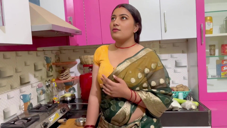 Hotty_ragini: I’m Fucking Hard My Step Stepmother, Stepmom Miss My Stepdad...