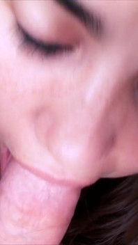 Edie Haze : morning wood oral creampie