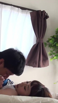 ฉันยังอยากเย็ดน้องสาวต่างแม่ของแกอยู่เลย!