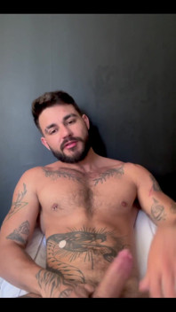 Needing a Blowjog Here. Any Mouth Hungry for Thick Cock? Precisando De Uma Mamada. Alguma Boquinha Com Fome De Pica Grossa?