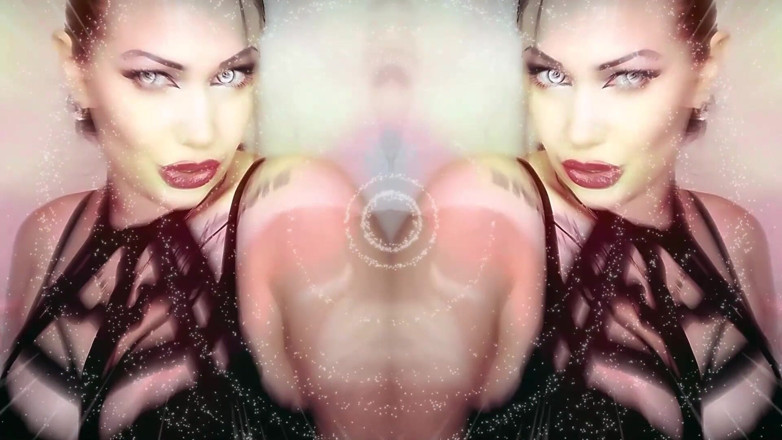 Goddess Misha Goldy: Mesmerizing ASMR &amp; eye contact! My lips will penetrate right inside...