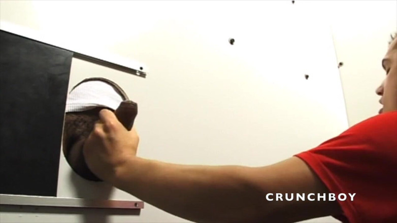 Crunch Boy: così bello da succhiare grandi cazzo nei glory holes